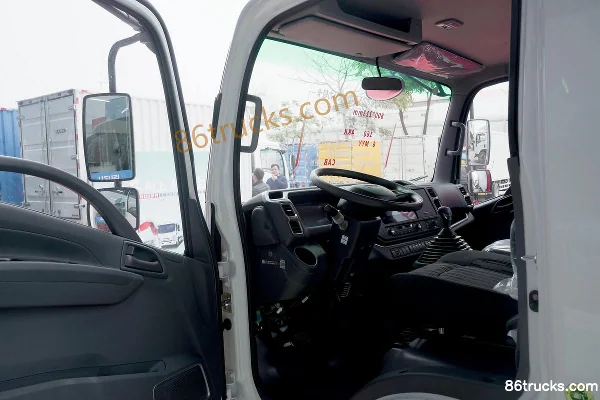Isuzu KV600 120 ch 4X2(6 roues) camion léger fourgon, cabine simple, 4,97 m (3) | 86Trucks