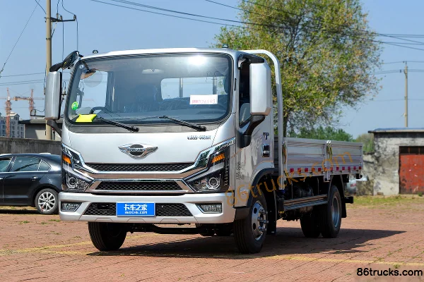 Foton Times Leader G6 160 hp 4X2(6 wheels) 4.17m Single-row Flatbed Light Truck Exterior (3) | 86Trucks