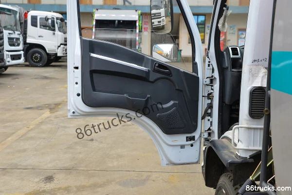 Dongfeng V3 142hp 4X2(6 wheels) Diesel Single Row Detachable Container Garbage Truck Cab (2) | 86Trucks