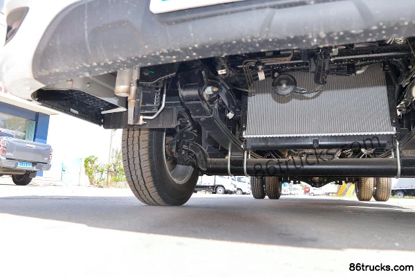 Foton Times Linghang S1 Pioneer Edition 2.0L 144 hp 4X2(6 wheels) Gasoline 4.12m Single Row Flatbed Mini Truck Chassis (2) | 86Trucks