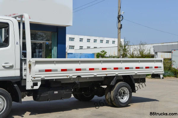 Foton Times Linghang S1 Pioneer Edition 2.0L 144 hp 4X2(6 wheels) Gasoline 4.12m Single Row Flatbed Mini Truck Body (1) | 86Trucks