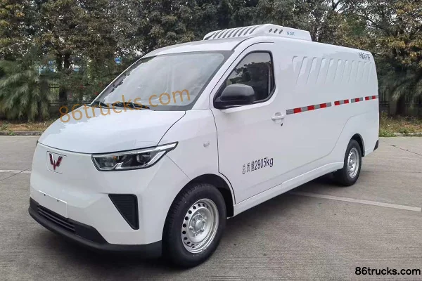 SAIC-GM Wuling Yangguang Pure Electric Refrigerated Truck 41.9kWh Exterior (2) | 86Trucks