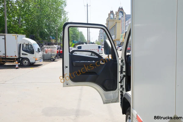 Foton Times Linghang S1 hydraulic brake 3.8m single-row van mini truck EVE 66.53kWh 4X2(6 wheels) Cab (1) | 86Trucks