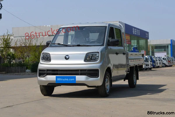Foton Xiangling Q Split Luxury 1.6L 120 hp 4X2(6 wheels) gasoline 2.5m double-row flatbed mini truck Exterior (3) | 86Trucks