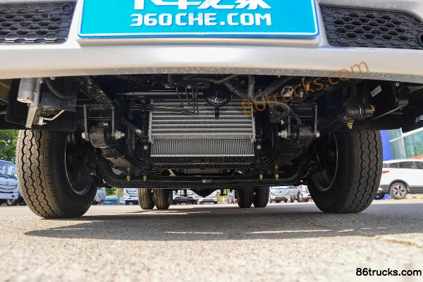 Foton Aumark X Dream Edition 122hp 4X2(6 wheels) 4.17m single-row flatbed light truck Chassis (1) | 86Trucks