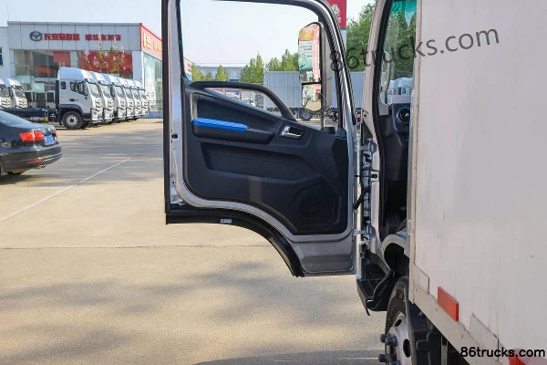 Foton Aumark S1 Zhiying Edition 163hp 4X2(6 wheels) AMT Automatic 4.08m Refrigerated Truck Cab (2) | 86Trucks
