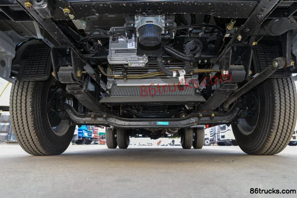 Dongfeng T6 140hp 4X2(6 wheels) Garbage Transport Truck (Chengli Brand) Chassis (1) | 86Trucks