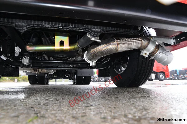 Tianlong Flagship KX Rongyao Edition 14.5L LNG 580 ch 6X4(10 roues) Eaton 12 rapports AMT automatique tracteur routier pour matières dangere