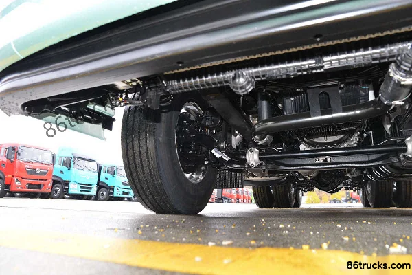 Dongfeng Tianlong Flagship KX Rongyao Edition 13.5L Diesel 630hp 6X4(10 wheels) Eaton 12-speed AMT Automatic Tractor Truck Chassis (2) | 86T