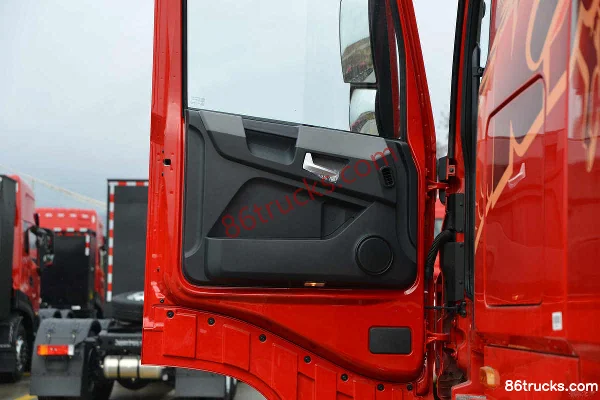 Dongfeng Commercial Vehicle Tianlong Flagship KX Rongyao Edition 570 hp 6X4(10 wheels) LNG automatic tractor truck (hydraulic retarder) Cab