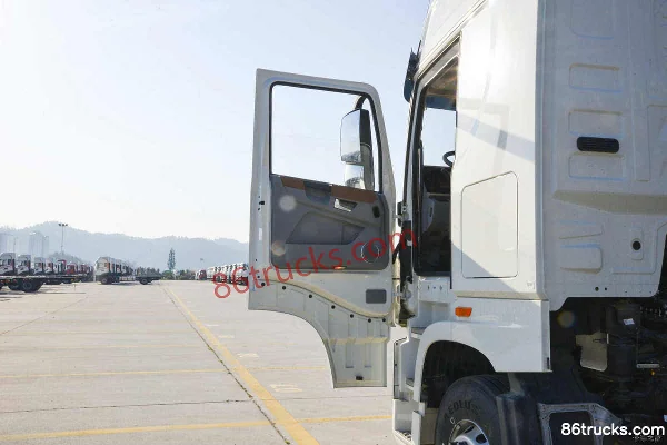 Dongfeng Commercial Vehicle Tianlong Flagship KX King Edition 12.5L Diesel 580 hp 8X4(12 wheels) Dongfeng 12-Speed AMT Automatic 9.4m Van Ca