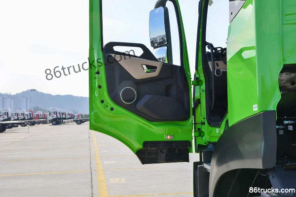 Dongfeng Commercial Vehicle Tianlong KL version composite 6X4(10 roues) tracteur routier électrique pur 282 kWh CATL Cabine (2) | 86Trucks