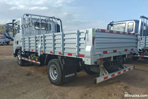 Sinotruk HOWO T5G PRO 2.5L Diesel 170hp 4X2(6 wheels) Fast Gear 8-Speed 3.85m Crew Cab Flatbed Light Truck Exterior (2) | 86Trucks