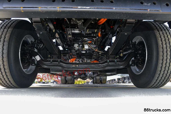 Dongfeng Commercial Vehicle Tianjin KR 6X4(10 wheels) Electric Cleaning Truck (Zhonglian Brand) 242kWh Chassis (1) | 86Trucks