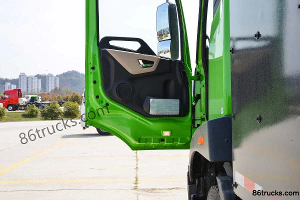 Dongfeng Commercial Vehicle Tianjin KR 8X4(12 wheels) 5.8m Electric Dump Truck CATL 281kWh Cab (2) | 86Trucks
