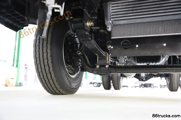 Qingling Isuzu 100P 131hp 4X2(6 wheels) Aerial Work Truck (Chengli Brand) Chassis (2) | 86Trucks