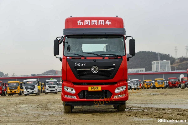 Dongfeng Commercial Vehicle Tianjin KR PLUS 300 hp 6X2(8 wheels) 6.8m stake truck (flat roof double bunk) Exterior (2) | 86Trucks