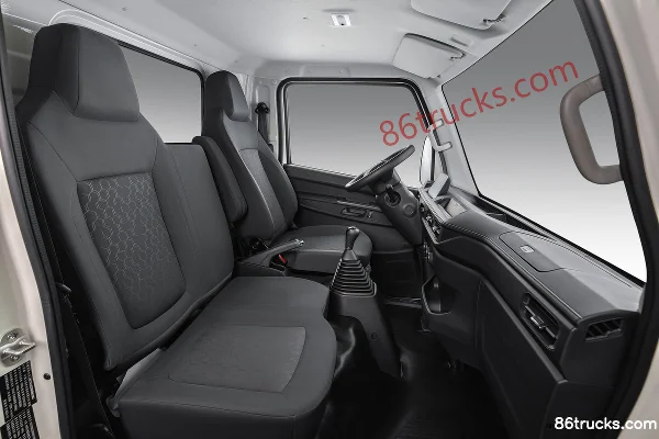 JMC Shunda Nouveau Standard 2.5L Diesel 136 ch 4X2(6 roues) WLY 5 vitesses 4,2 m cabine simple camion léger fourgon (3) | 86Trucks