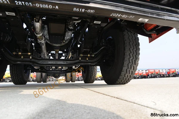 Sanhuan Shitong Haolong 6.2L Diesel 270hp 6X2(8 wheels) Fast Gear 10-Speed 6.8m Dump Truck (New Appearance) Chassis (3) | 86Trucks