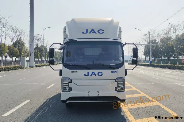 JAC Shuailing ES6 4.5T 4.15 m cabine simple camion léger à grille fermée 100.46kWh 4X2(6 roues) Extérieur (2) | 86Trucks