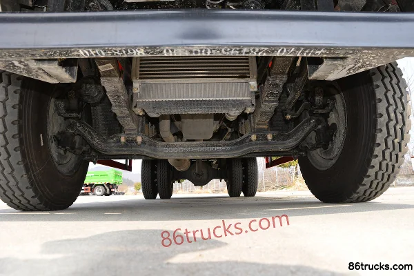 Sanhuan Shitong Chuangke 200 hp 4X2(6 wheels) Flatbed Truck Chassis (1) | 86Trucks