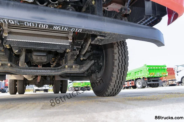 Sanhuan Shitong Chuangke 180hp 4X2(6 wheels) Single-row Flatbed Truck Chassis (3) | 86Trucks