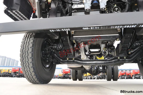 Sanhuan Shitong Xinchuangke 200ch 4X2(6 roues) Half Cab Crane Carrier Truck Châssis (2) | 86Trucks