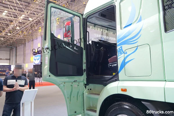 Chery Commercial Vehicle Electric Fenghuang 6X4(10 wheels) Pure Electric Tractor Truck CATL 600.92kWh Cab (1) | 86Trucks