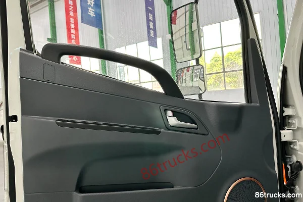 JAC Shuailing EV5 4.5T 4,22 m cabine simple camion léger à grille électrique pur 81,14 kWh 4X2(6 roues) (3) | 86Trucks
