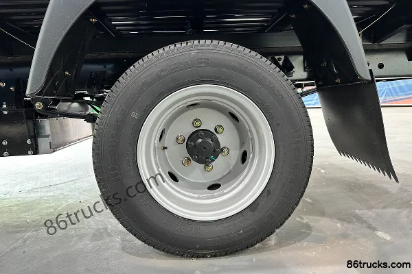 Dongfeng EV180 3.5T 3.79m single-row pure electric flatbed micro truck 50.38kWh 4X2(6 wheels) Chassis (3) | 86Trucks