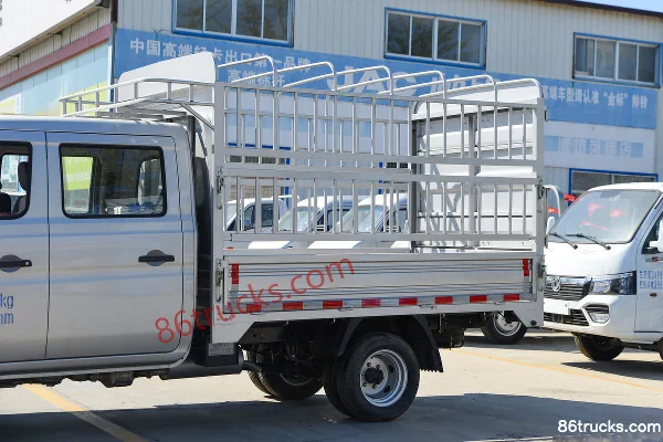Changan Kuayue Wang X1 1.6L Gasoline 122hp 4X2(6 wheels) 5-Speed 2.55m Double Row Stake Truck Mini Truck Body (1) | 86Trucks