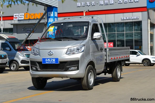 Changan Kuayue Wang X1 1,3 L essence 91 ch 4X2(6 roues) camion plateau à ridelles simple cabine 2,615 m Extérieur (3) | 86Trucks