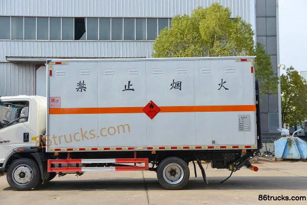 Sinotruk Hanjiang 160hp 4X2(6 wheels) 5.2m Flammable Gas Van Truck (Chufei Brand) Body (1) | 86Trucks