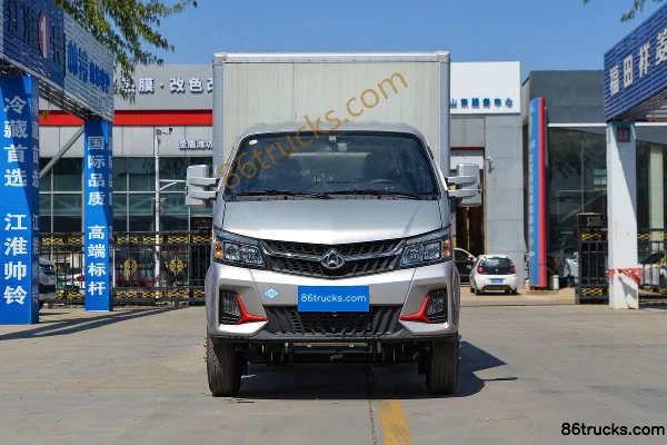Changan Kuayue Wang X7 Luxury 116hp 4X2(6 wheels) 3.685m single-row van light truck Exterior (2) | 86Trucks