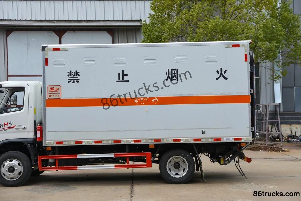 Foton M Card 142 hp 4X2(6 wheels) Flammable Liquid Van Truck (Chufei Brand) Body (2) | 86Trucks