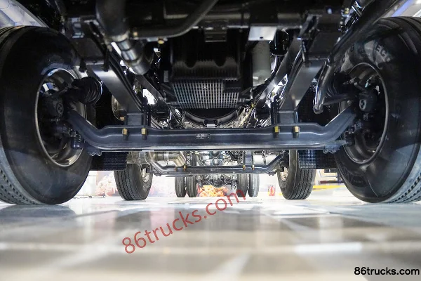 Dongfeng H7 Pro 400 hp 6X2(8 wheels) WLY 10-Speed AMT Automatic 9.6m Refrigerated Truck Chassis (1) | 86Trucks