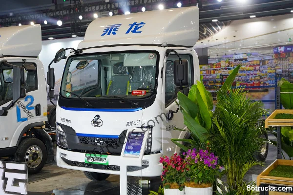 Dongfeng Dongfeng Chenglong L2V Light Truck electric cargo truck