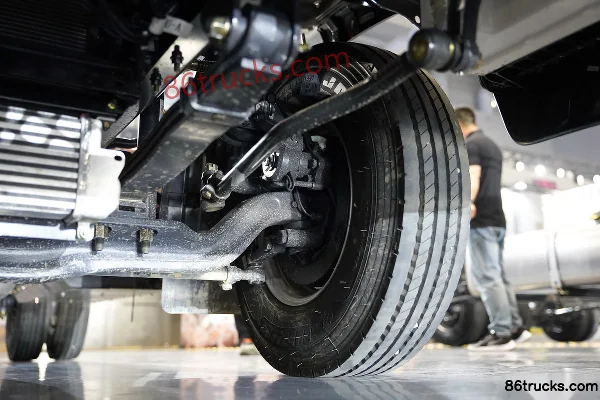 Dongfeng L2V standard version air brake 4.165m single-row plug-in hybrid box truck Mengguli 14.01kWh 4X2(6 roues) Châssis (3) | 86Trucks