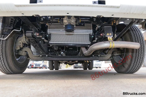 JMC Kaiyun+ 129 hp 4x2(6 wheels) 4.2m Gas Cylinder Transport Truck (Chufei Brand) Chassis (1) | 86Trucks
