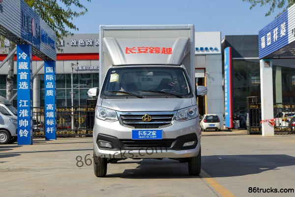 Changan Kuayue Xinbao T3 Comfort Edition 1.5L 112hp 4X2(6 wheels) 3.04m single-row box van mini truck Exterior (2) | 86Trucks