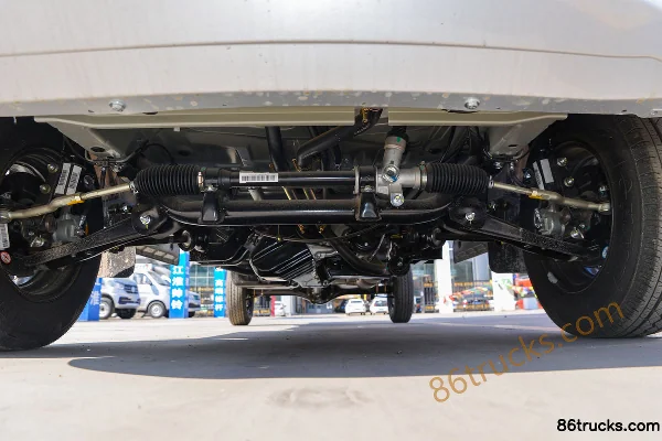 Changan Kuayue Xinbao T3 Comfort Edition 1.5L 112hp 4X2(6 wheels) 3.04m single-row box van mini truck Chassis (1) | 86Trucks