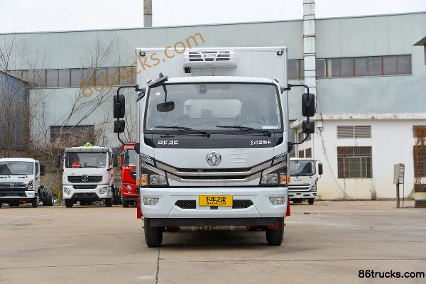 Dongfeng D6 140 hp 4X2(6 wheels) 4.1m Oxidizing Goods Van Transport Truck (Chufei Brand) Exterior (2) | 86Trucks
