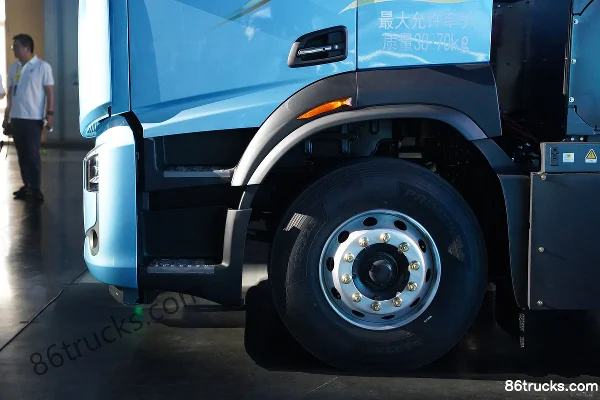 Dongfeng Yiwei 5 6X4(10 roues) tracteur routier électrique pur Châssis (1) | 86Trucks