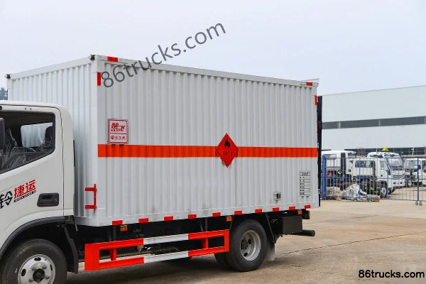 Foton New Jieyun 150hp 4X2(6 wheels) 4.1m flammable gas van truck (Chufei brand) Body (1) | 86Trucks