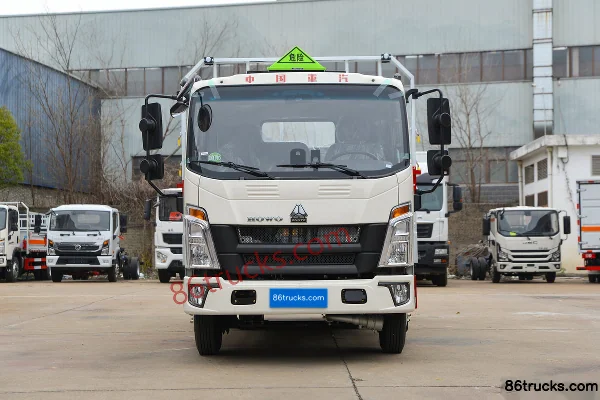 Sinotruk HOWO Hanjiang 140hp 4X2(6 wheels) 4.15m Gas Cylinder Transport Truck (Chufei Brand) Exterior (2) | 86Trucks