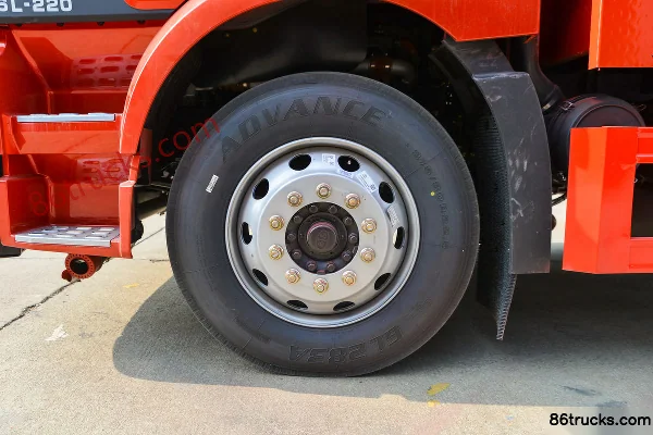 FAW Jiefang J6L 220 ch 4X2(6 roues) diesel 6.8m camion de transport de bouteilles de gaz (marque Chufei) Châssis (3) | 86Trucks