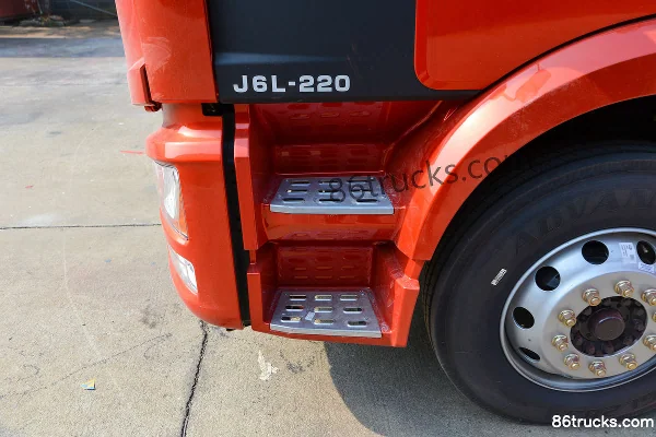 FAW Jiefang J6L 220 ch 4X2(6 roues) diesel 6.8m camion de transport de bouteilles de gaz (marque Chufei) Châssis (2) | 86Trucks