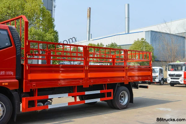 FAW Jiefang J6L 220 ch 4X2(6 roues) diesel 6.8m camion de transport de bouteilles de gaz (marque Chufei) Carrosserie (2) | 86Trucks