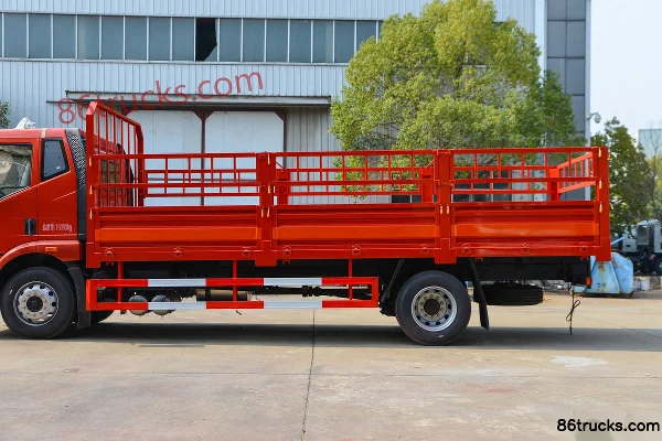 FAW Jiefang J6L 220 ch 4X2(6 roues) diesel 6.8m camion de transport de bouteilles de gaz (marque Chufei) Carrosserie (1) | 86Trucks
