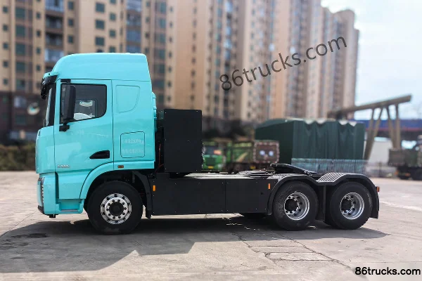 Lingyi Auto Jingzhe version charge standard 6X4(10 roues) tracteur routier électrique pur Wuhan Fudi 603,34 kWh Extérieur (3) | 86Trucks